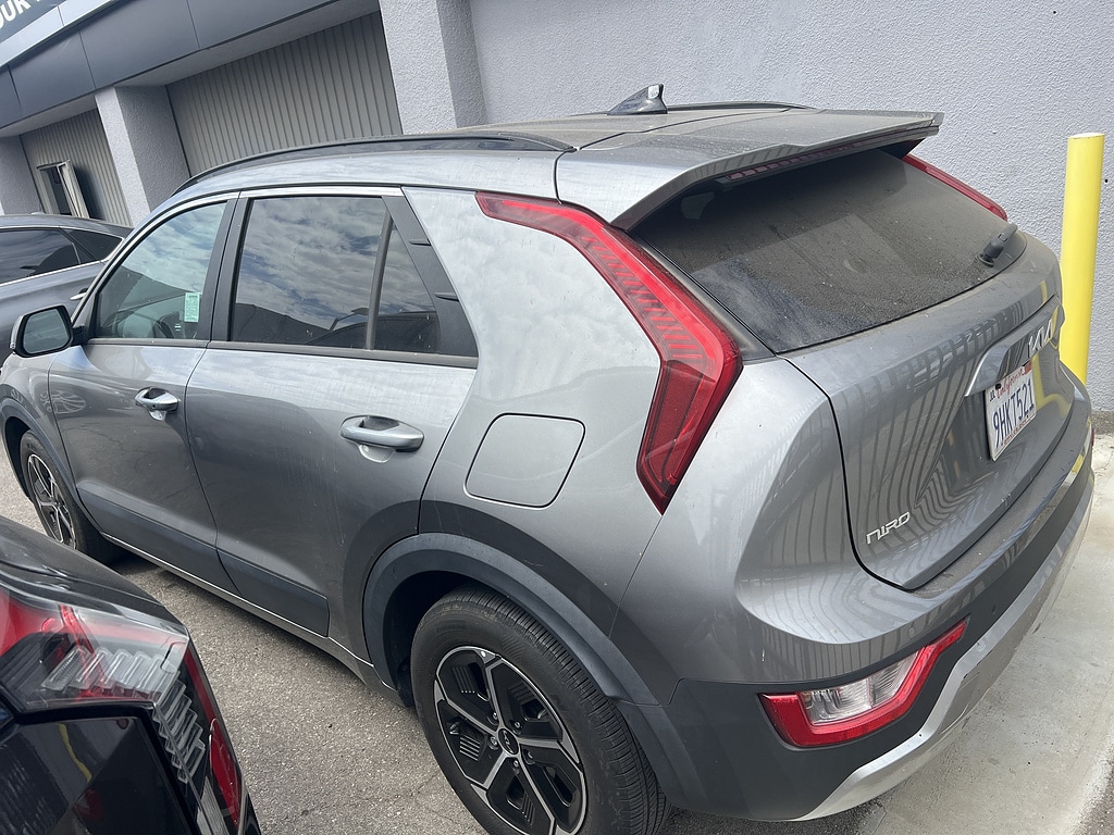 Used 2023 Kia Niro EX SUV