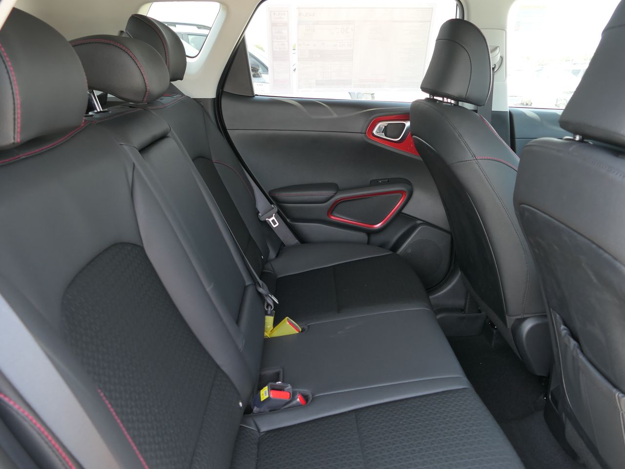 2025 Kia Soul GT-Line - Photo 21