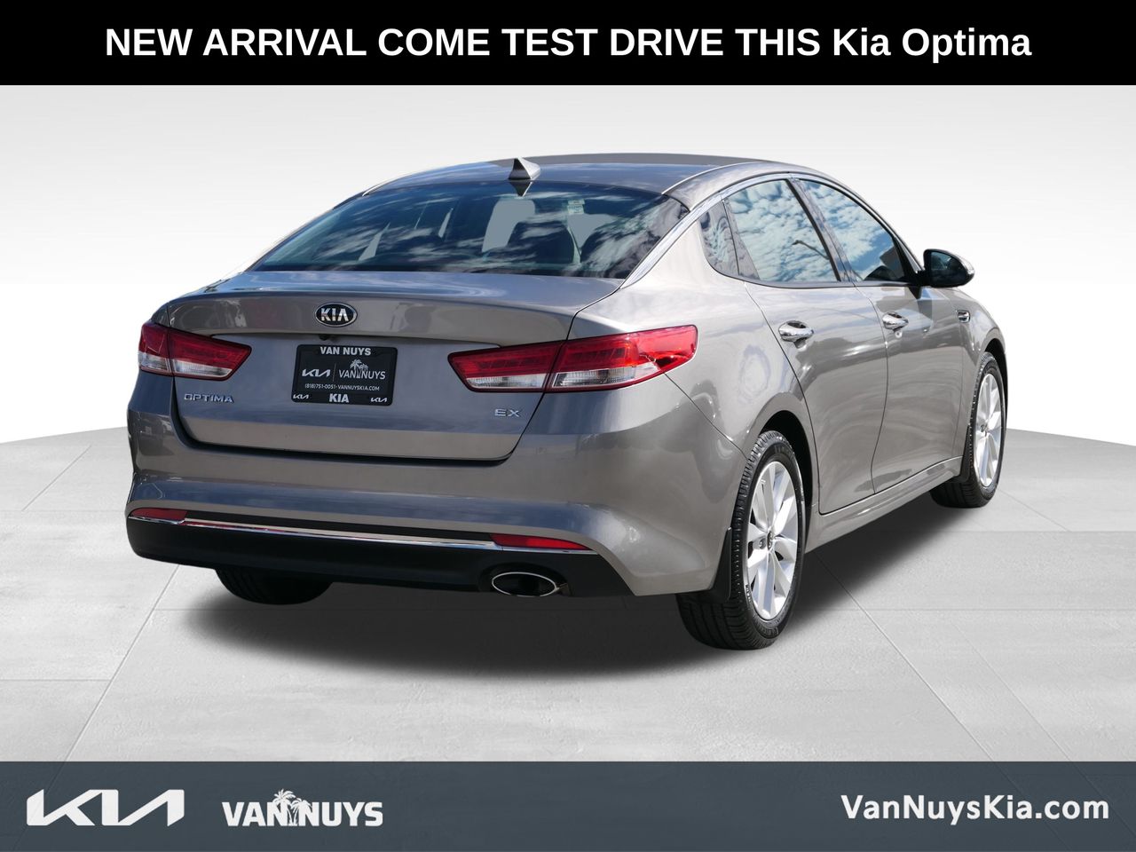 2016 Kia Optima EX photo 3