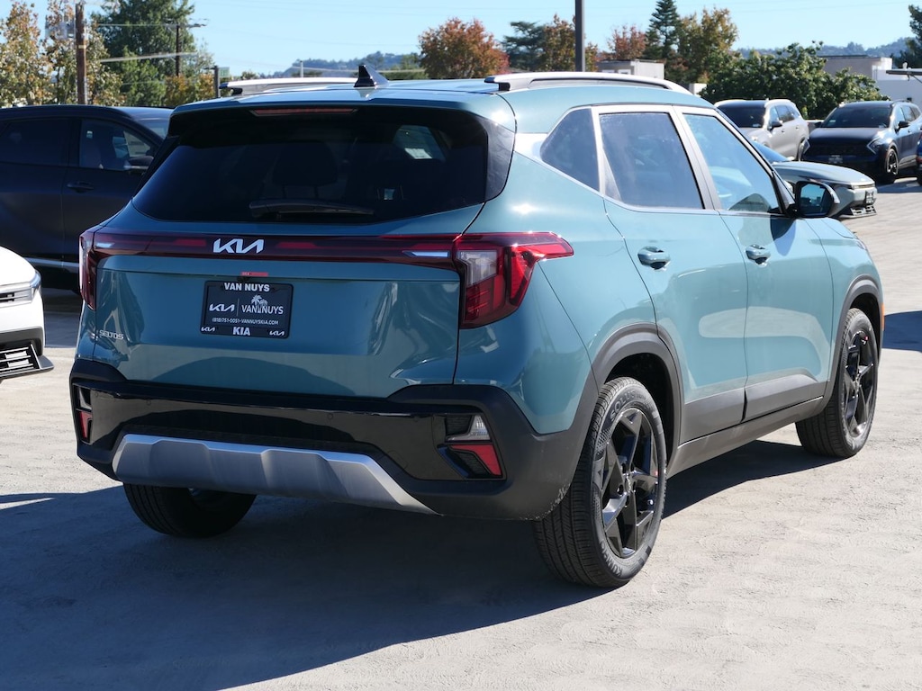 New 2026 Kia Seltos EX SUV