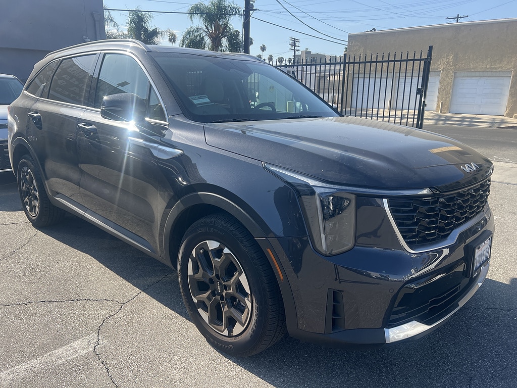 Certified 2025 Kia Sorento S SUV