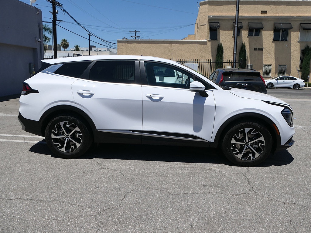 Used 2024 Kia Sportage EX SUV