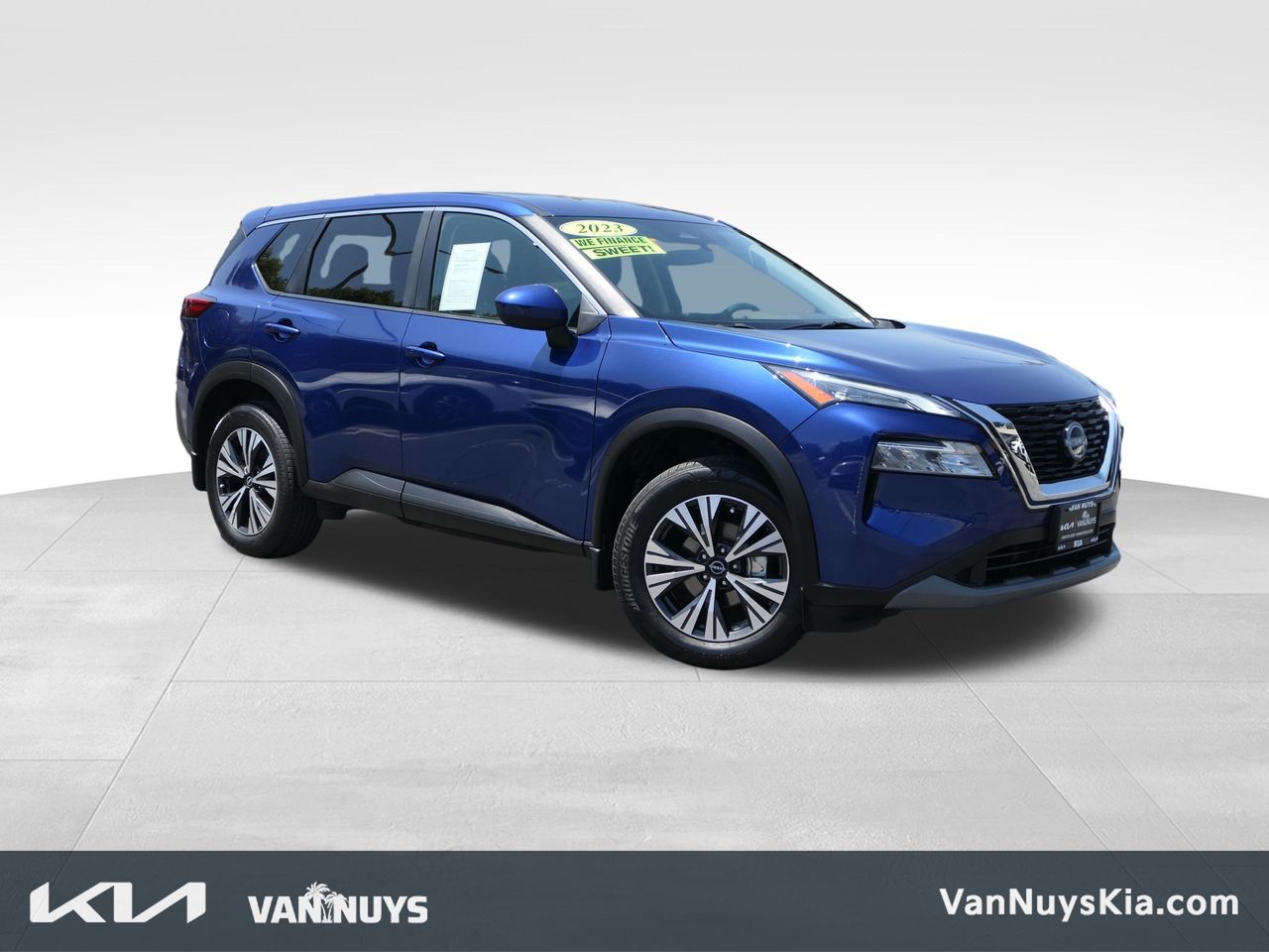 2023 Nissan Rogue SV FWD's photo