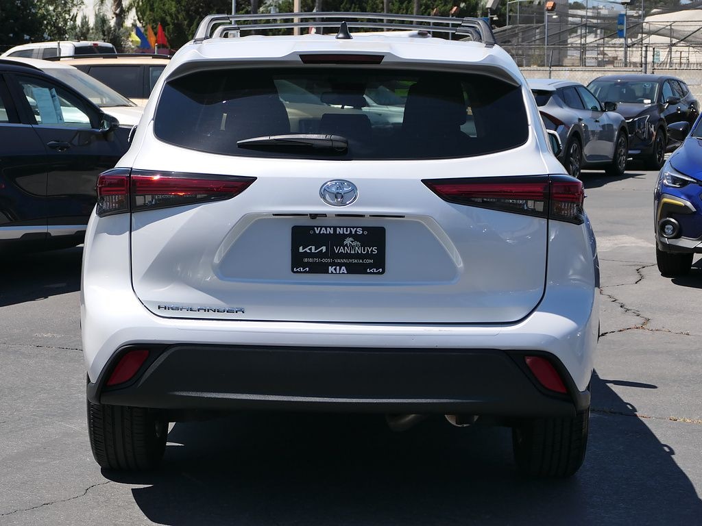 Used 2022 Toyota Highlander L SUV
