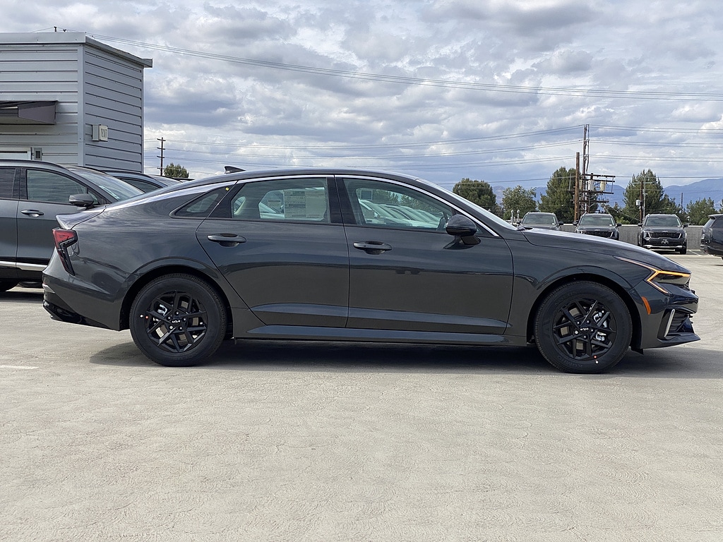 New 2026 Kia K5 LXS Sedan