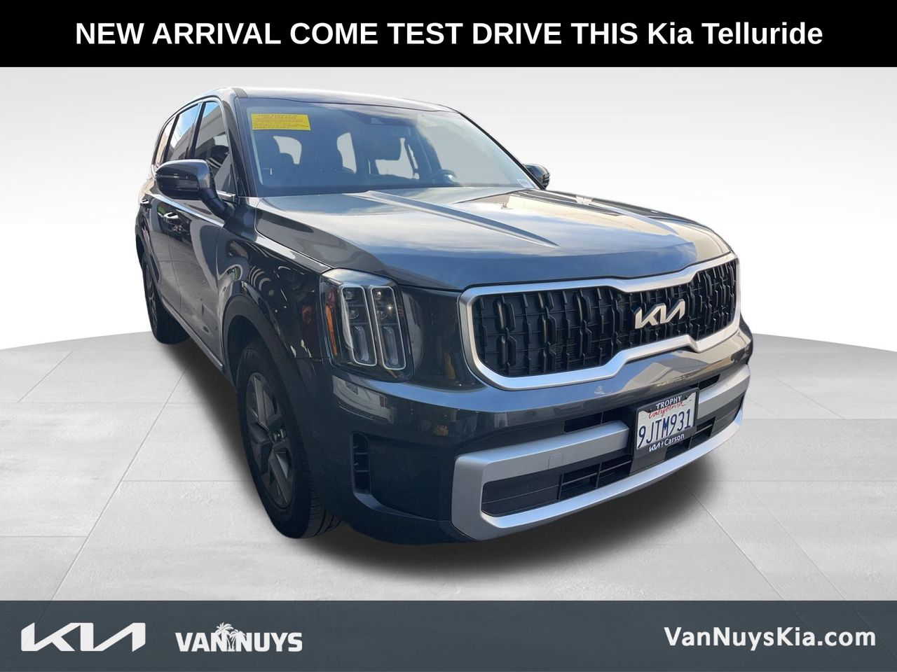 2024 Kia Telluride LX photo 2