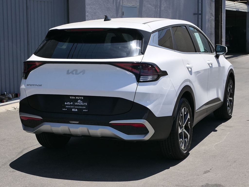 Used 2024 Kia Sportage EX SUV