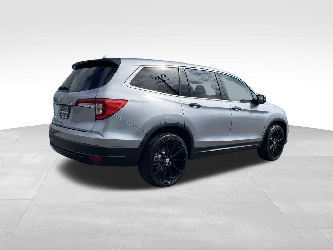2020 Honda Pilot LX photo 2