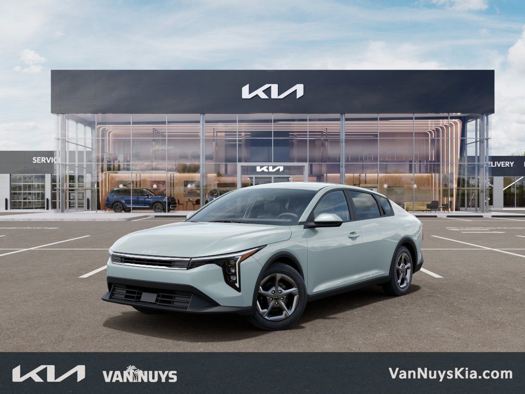 2026 Kia K4 LXS AT's photo