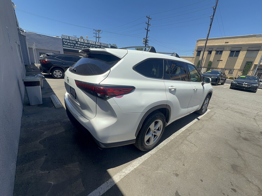 Used 2022 Toyota Highlander L SUV
