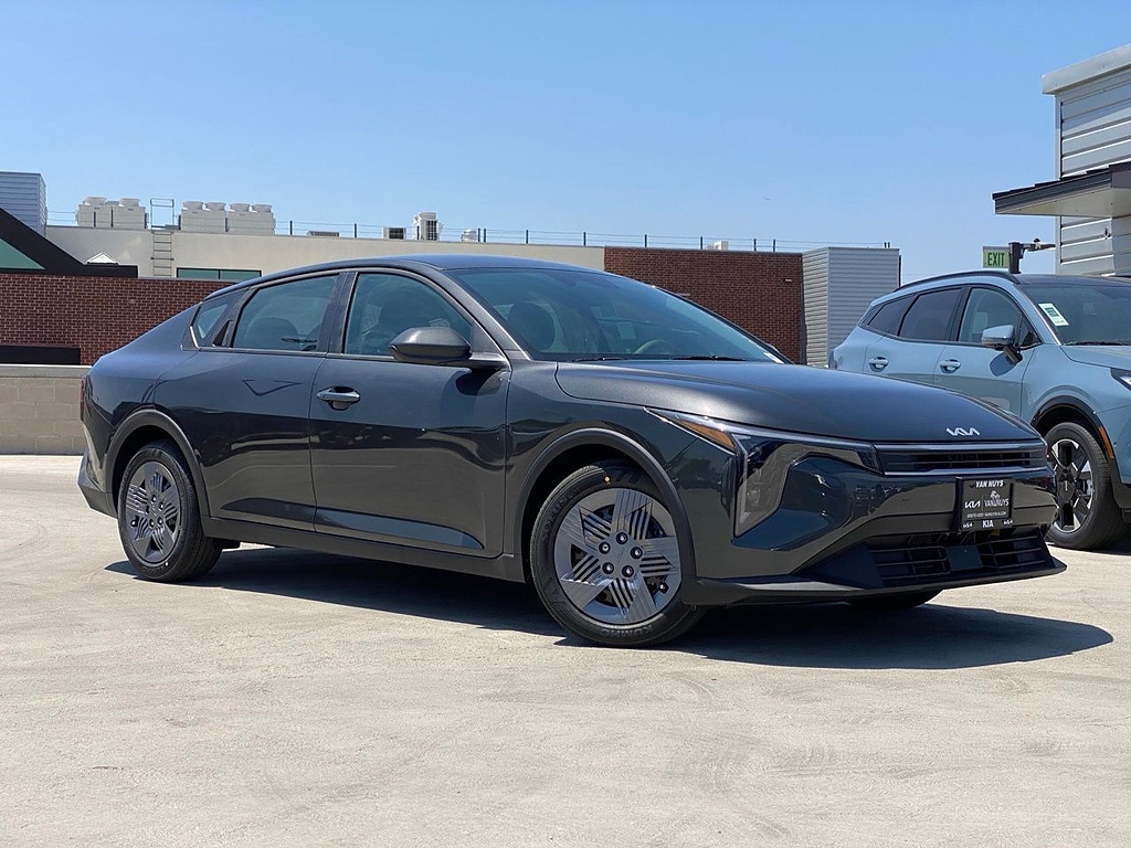 Kia K4