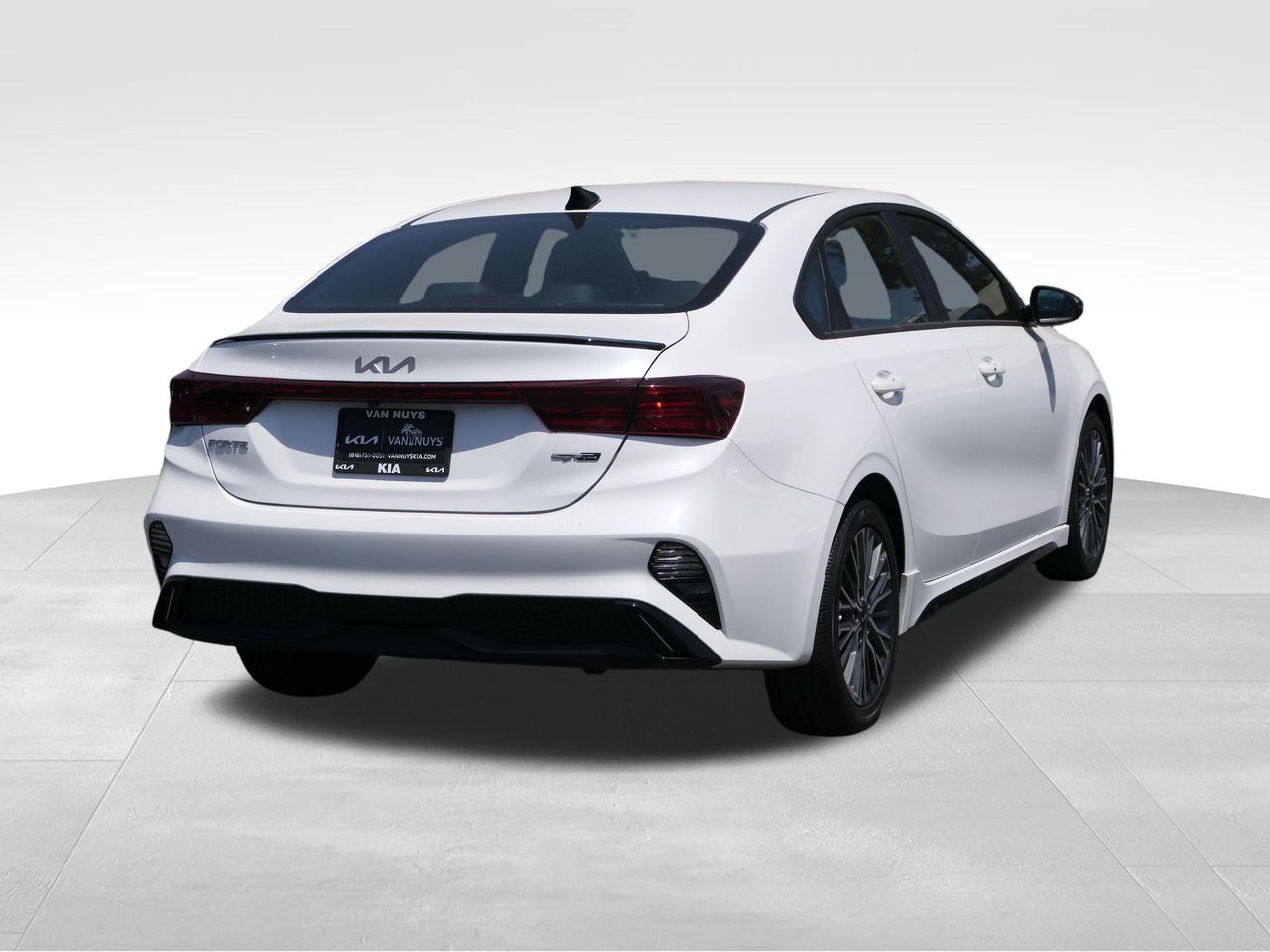 2023 Kia Forte GT-Line photo 2