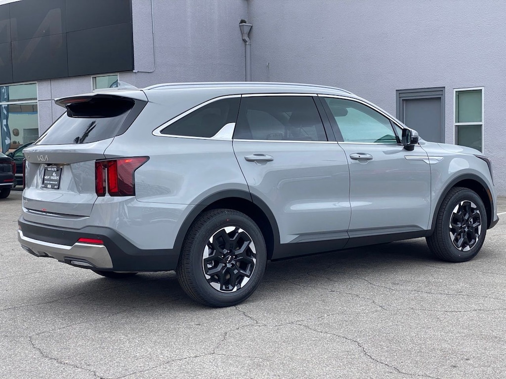 New 2026 Kia Sorento S SUV
