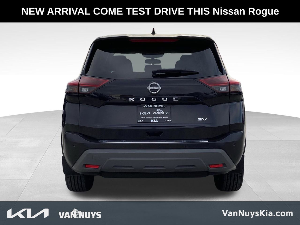 2023 Nissan Rogue SV photo 5
