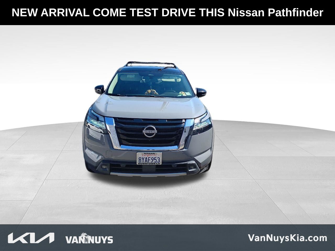 2022 Nissan Pathfinder SL 2WD's photo