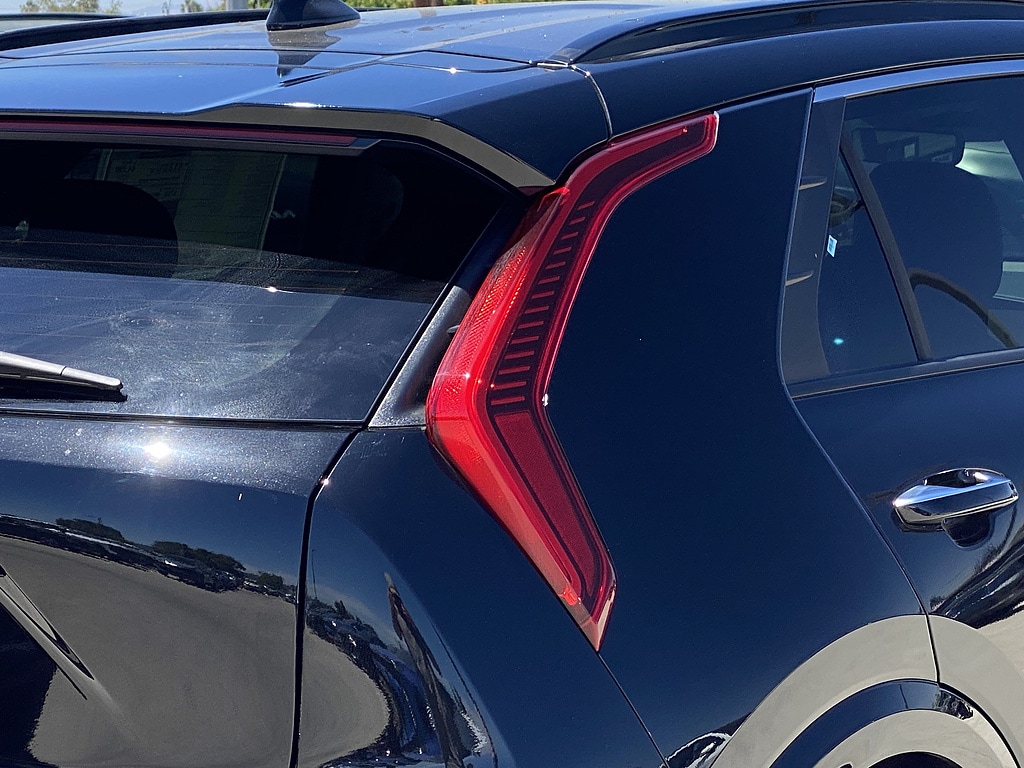 New 2026 Kia Niro EV Wave SUV