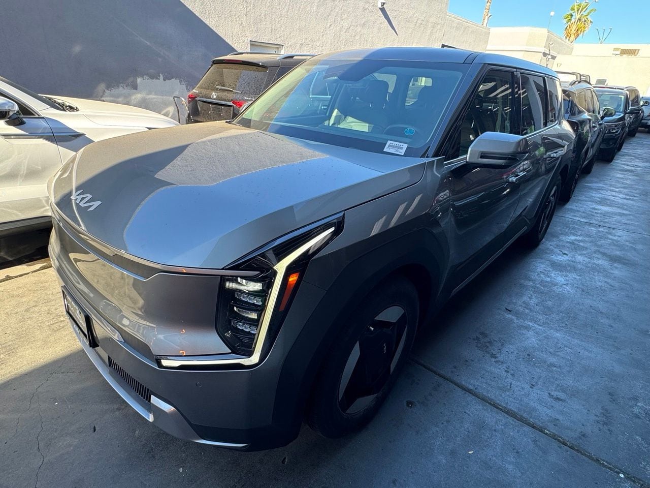Certified 2024 Kia EV9 Light with VIN KNDAA5S22R6043214 for sale in Los Angeles, CA
