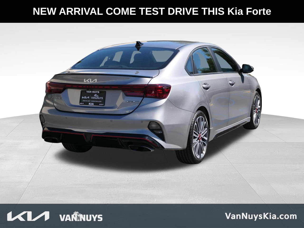 2023 Kia Forte GT photo 2