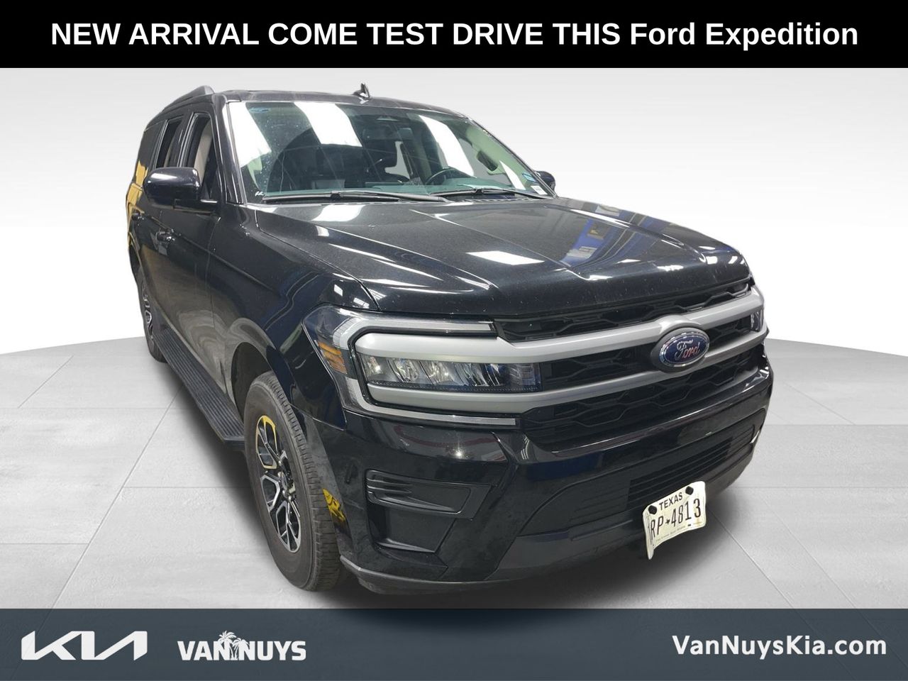 2024 Ford Expedition XLT photo 2