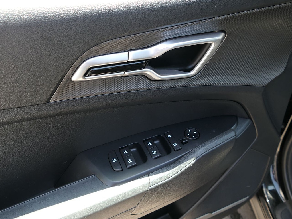 2025 Kia Sportage LX - Photo 12