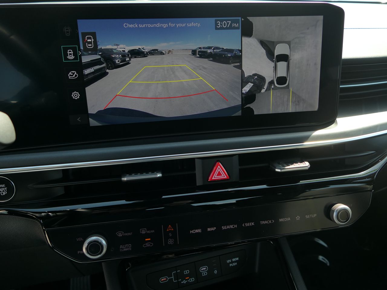 2025 Kia K5 GT - Photo 20