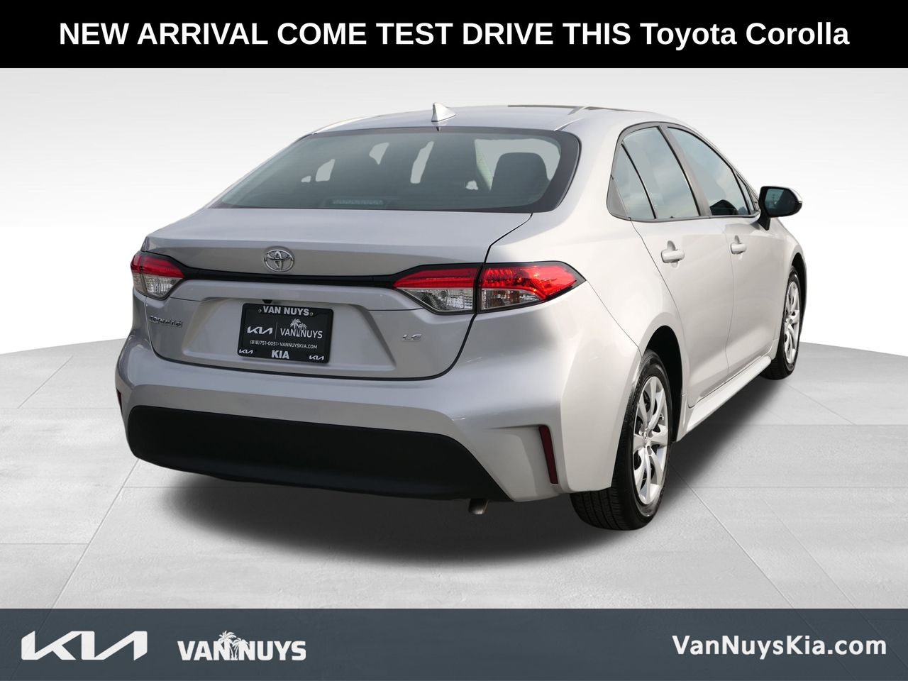 2024 Toyota Corolla LE photo 3