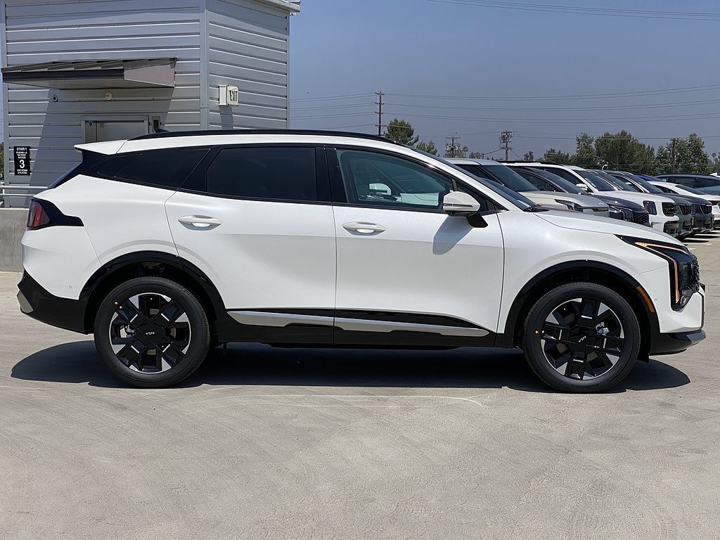 New 2026 Kia Sportage Hybrid SX-Prestige SUV