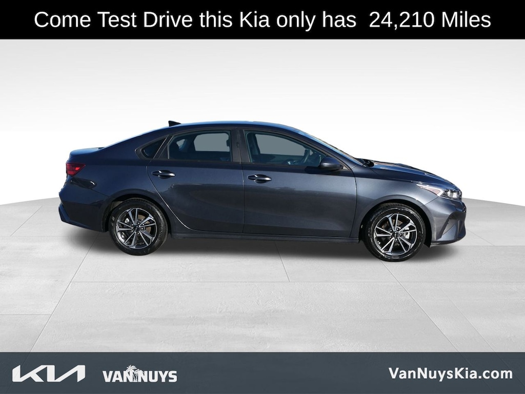 Used 2023 Kia Forte LXS Sedan
