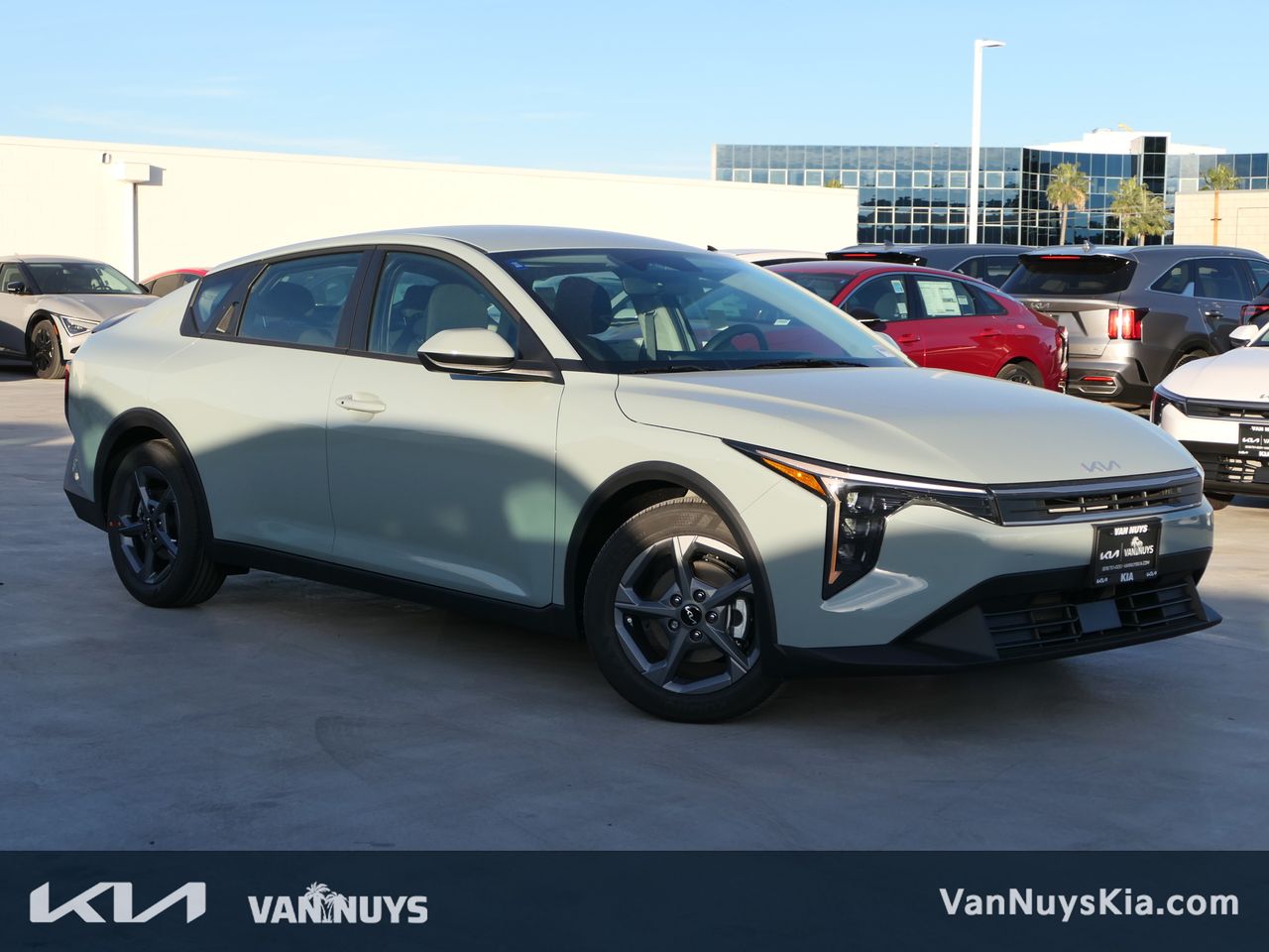 2025 Kia K4 LXS's photo