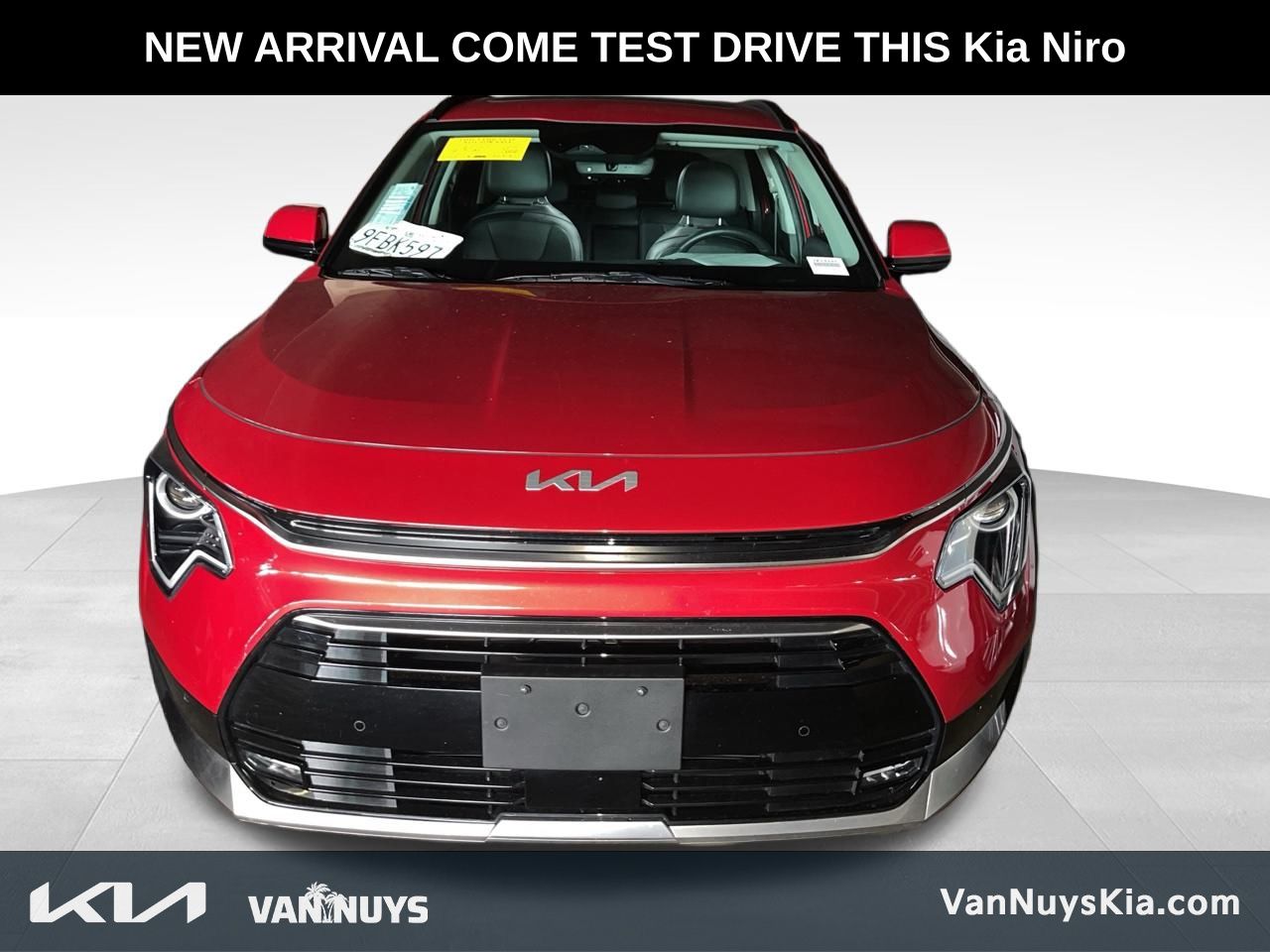 2023 Kia Niro SX's photo