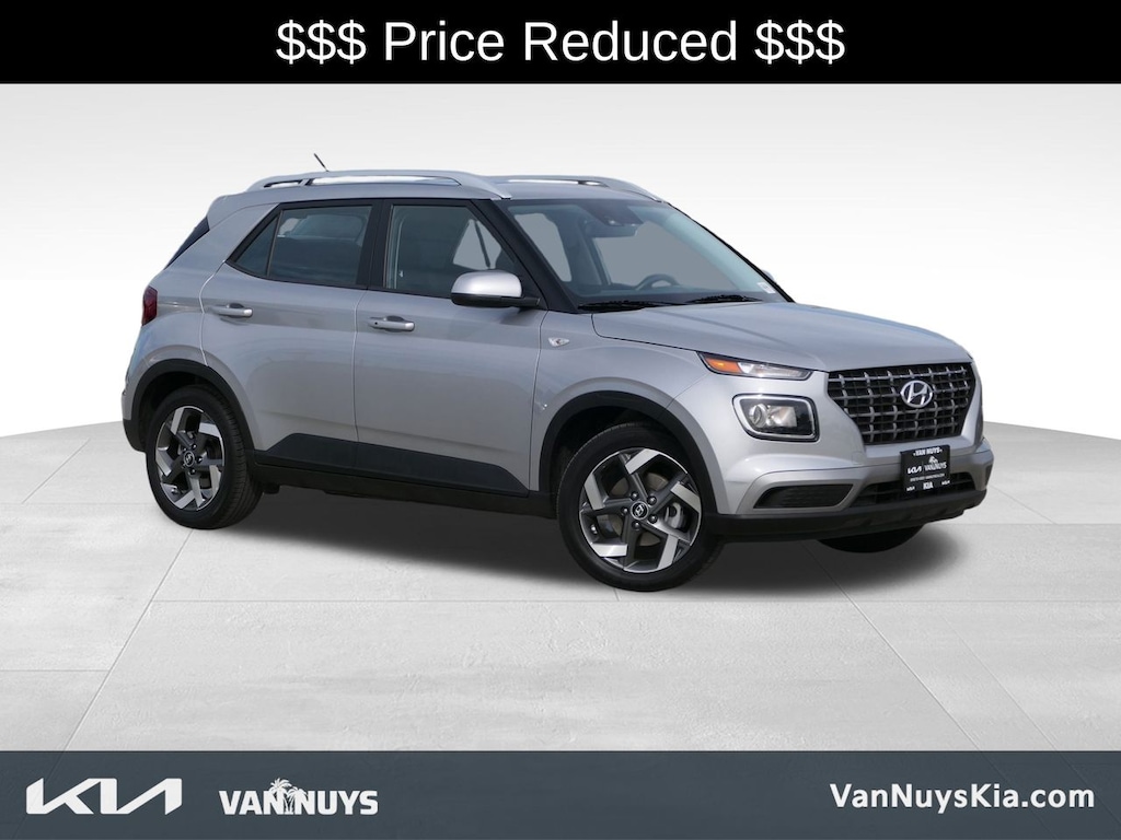 Used 2025 Hyundai Venue SEL SUV