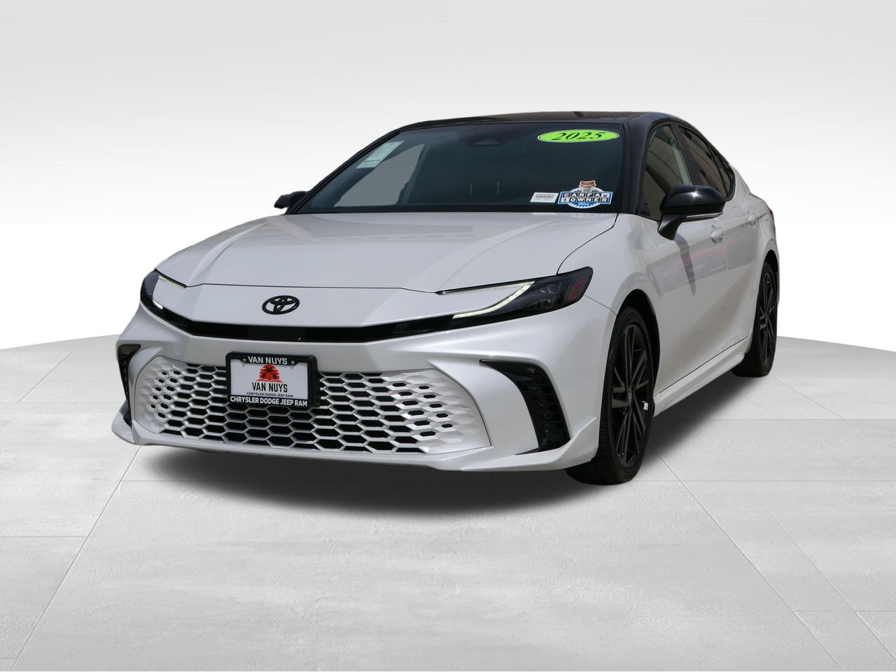 2025 Toyota Camry XSE photo 5