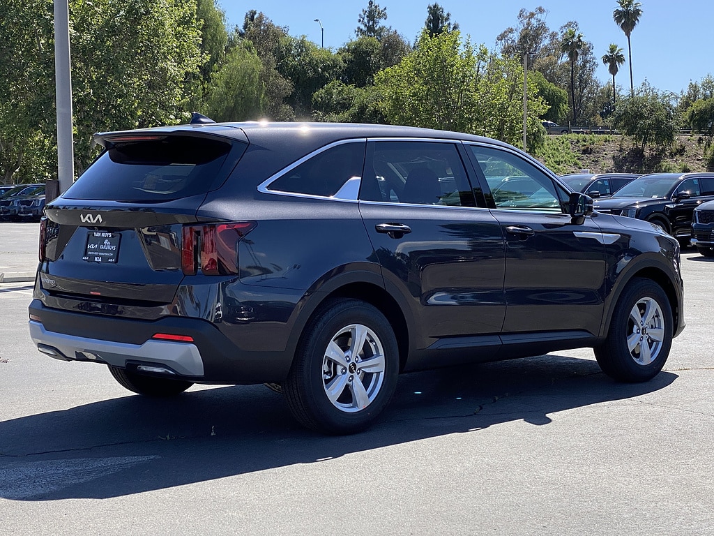 New 2026 Kia Sorento LX SUV