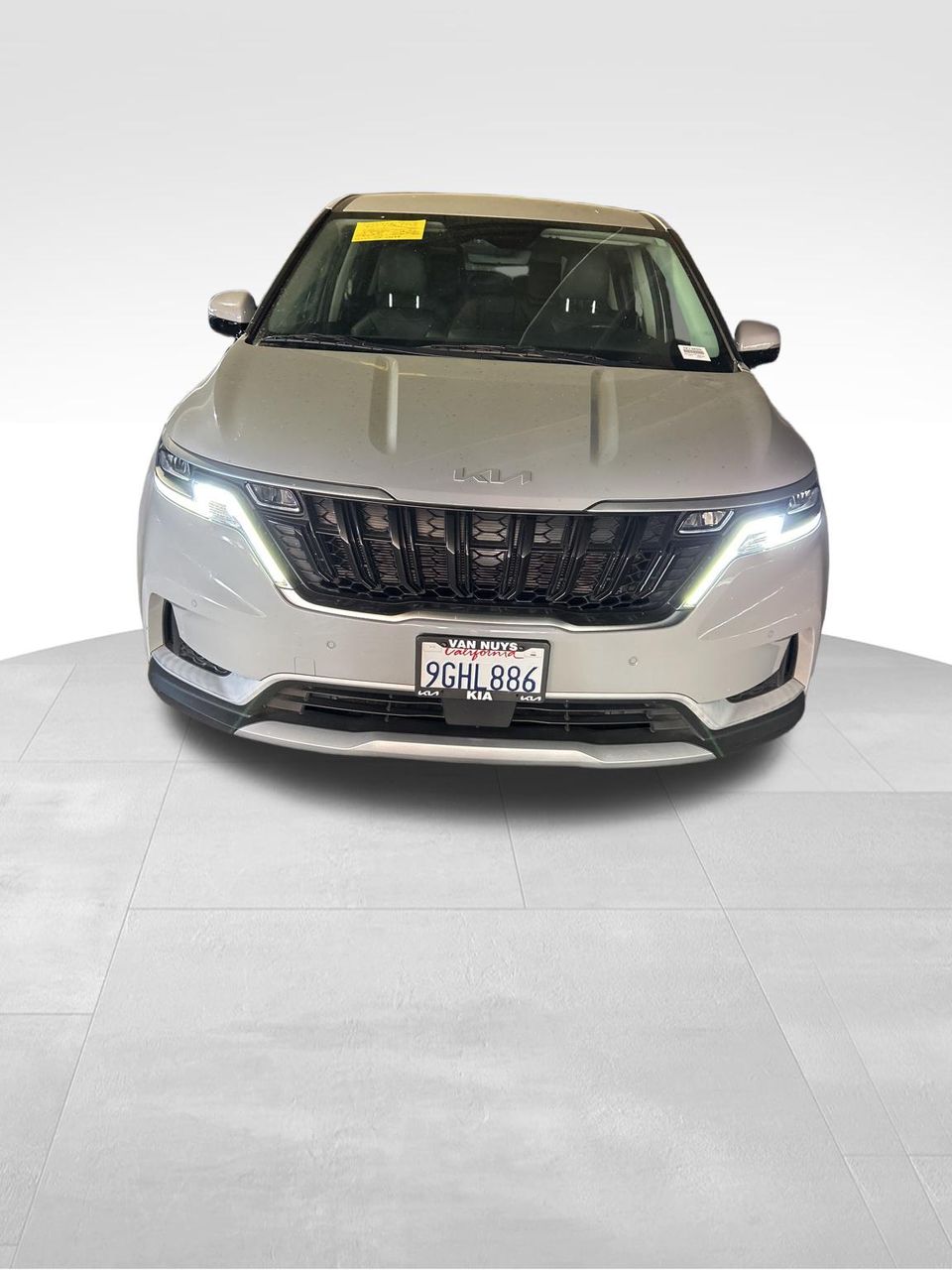 2024 Kia Carnival EX photo 2