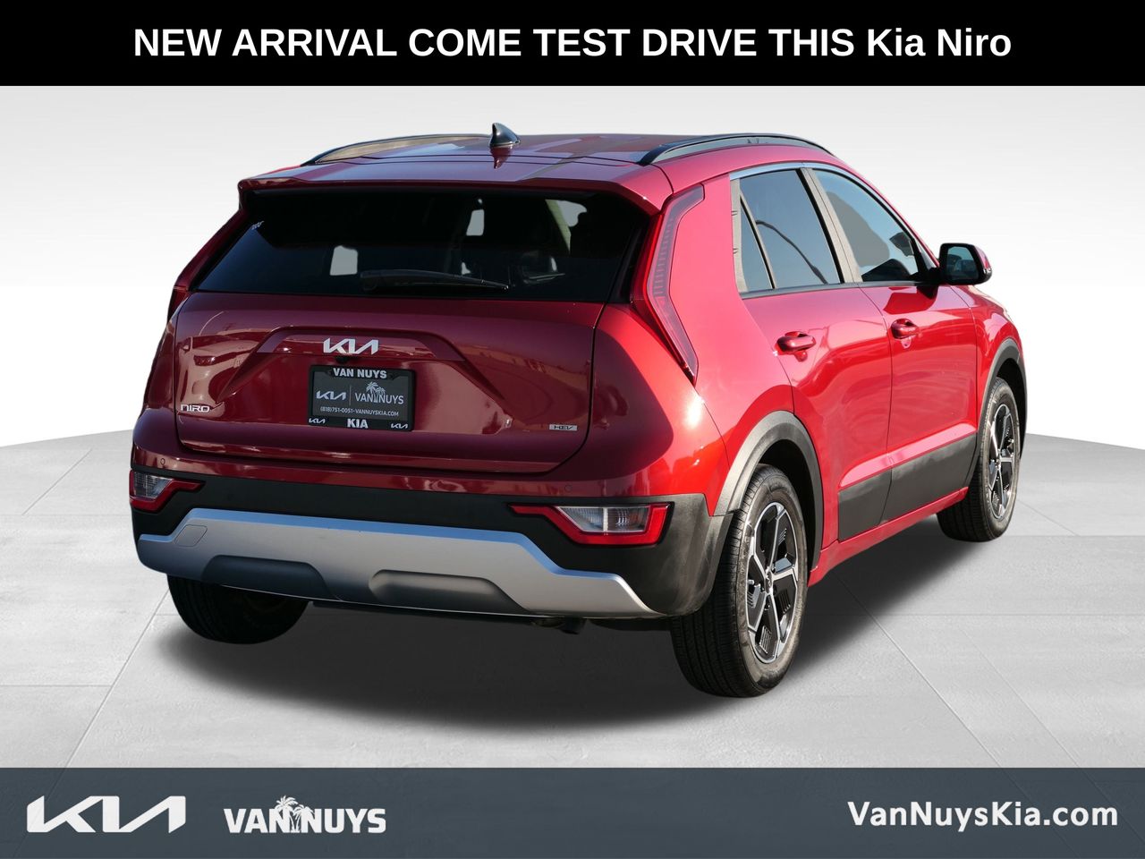 2023 Kia Niro EX photo 3