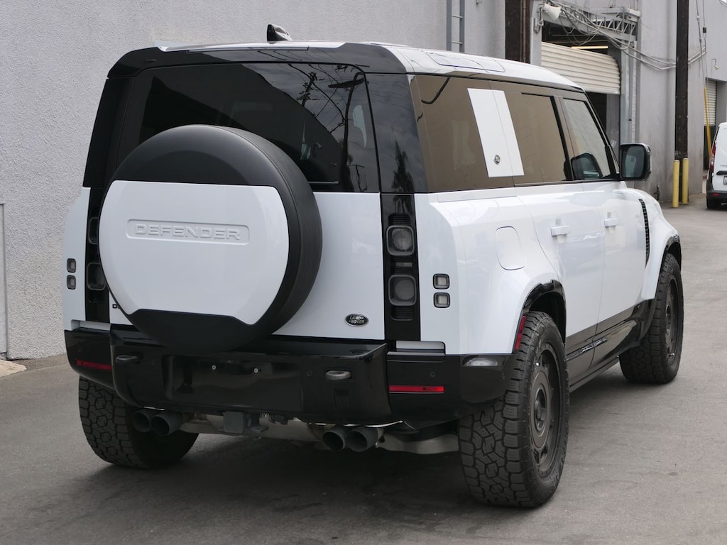 Used 2023 Land Rover Defender 110 V8 SUV