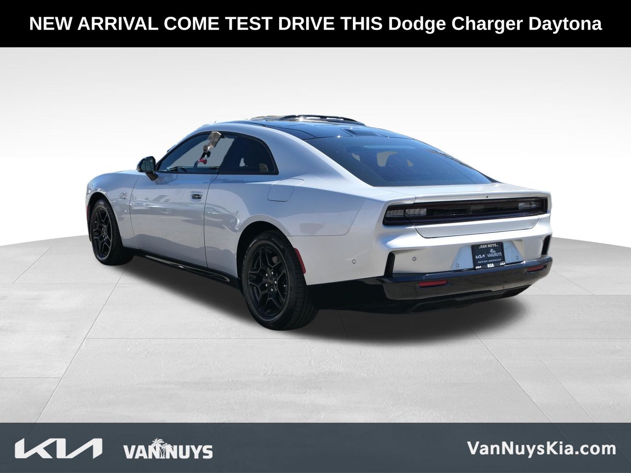 2025 Dodge Charger R/T photo 4