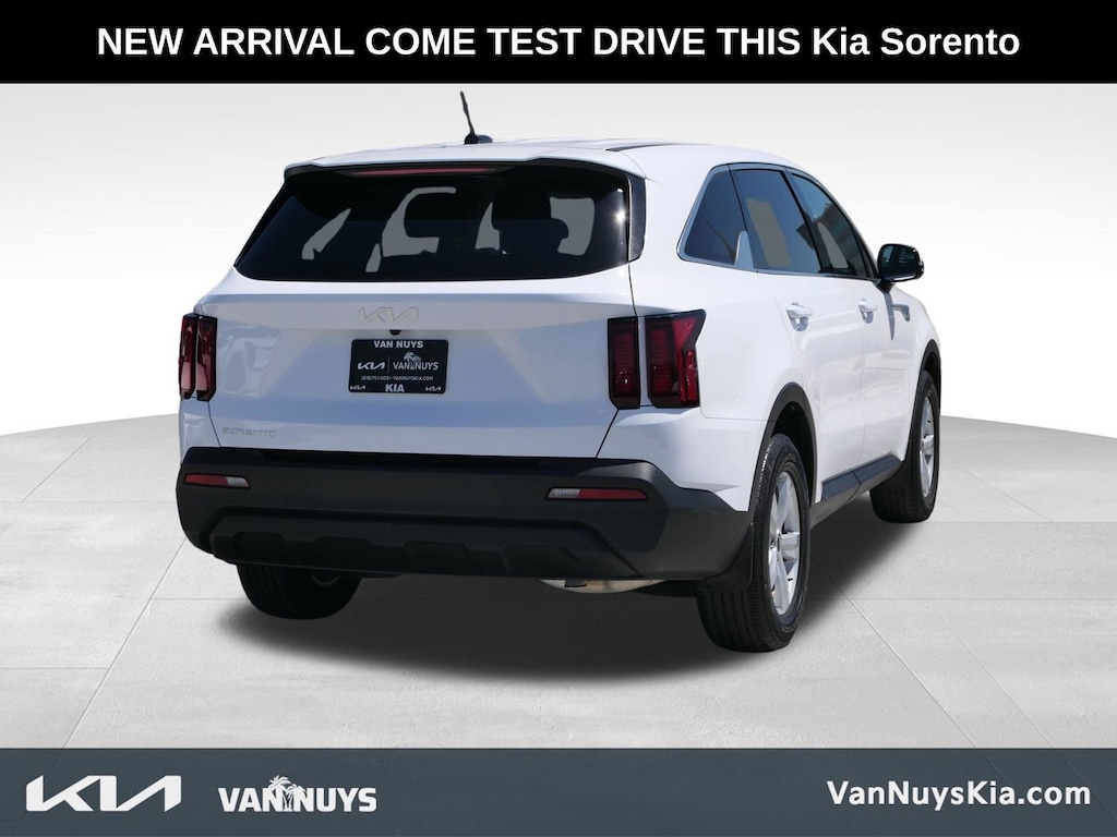 Used 2023 Kia Sorento LX SUV