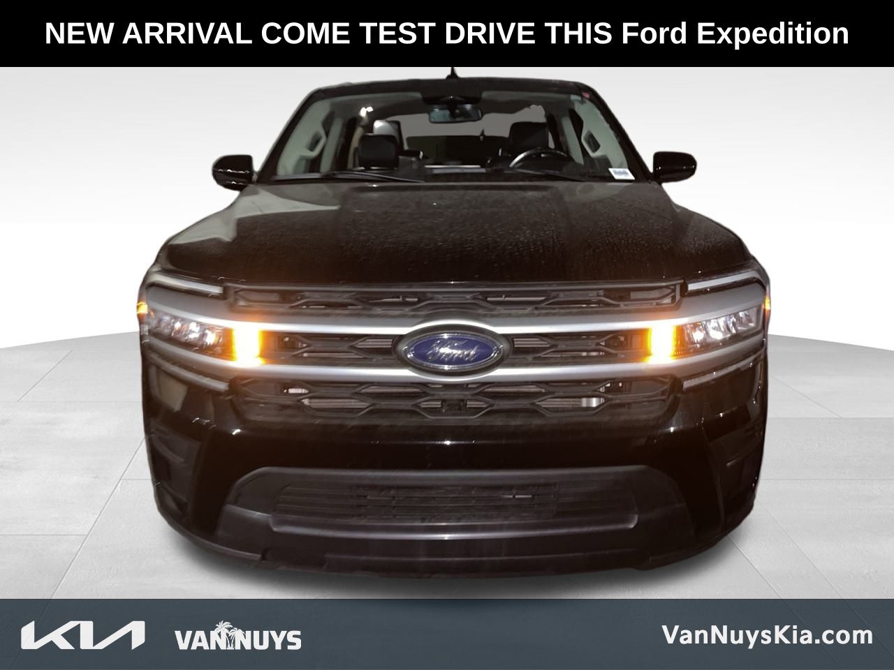 2024 Ford Expedition XLT's photo