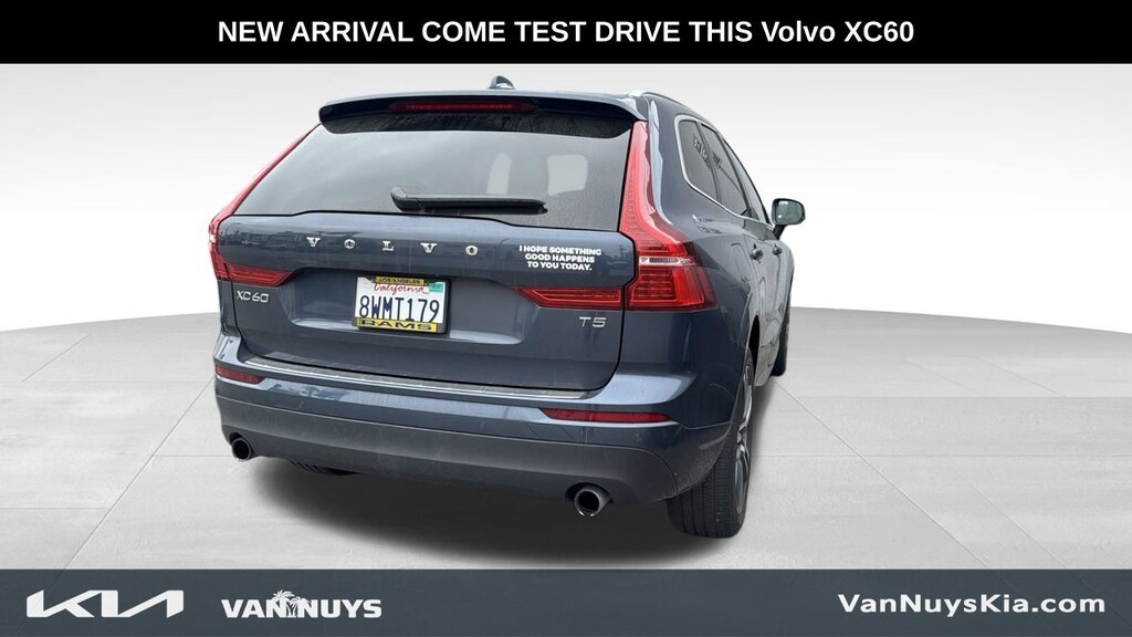 Used 2021 Volvo XC60 T5 Momentum SUV