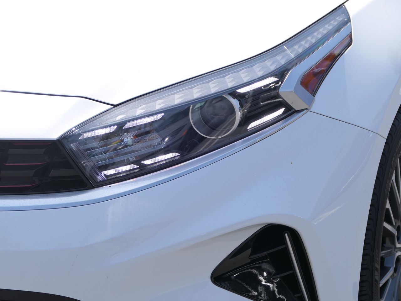 2023 Kia Forte GT-Line photo 6
