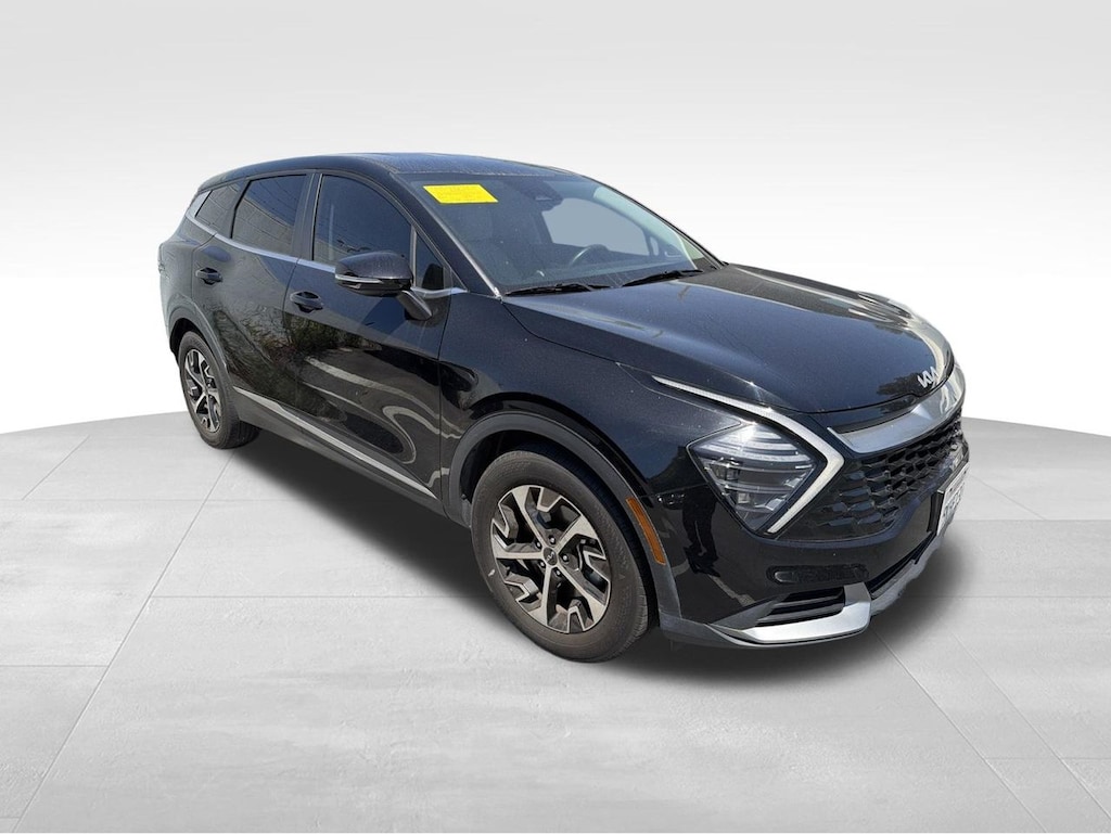 Used 2024 Kia Sportage EX SUV