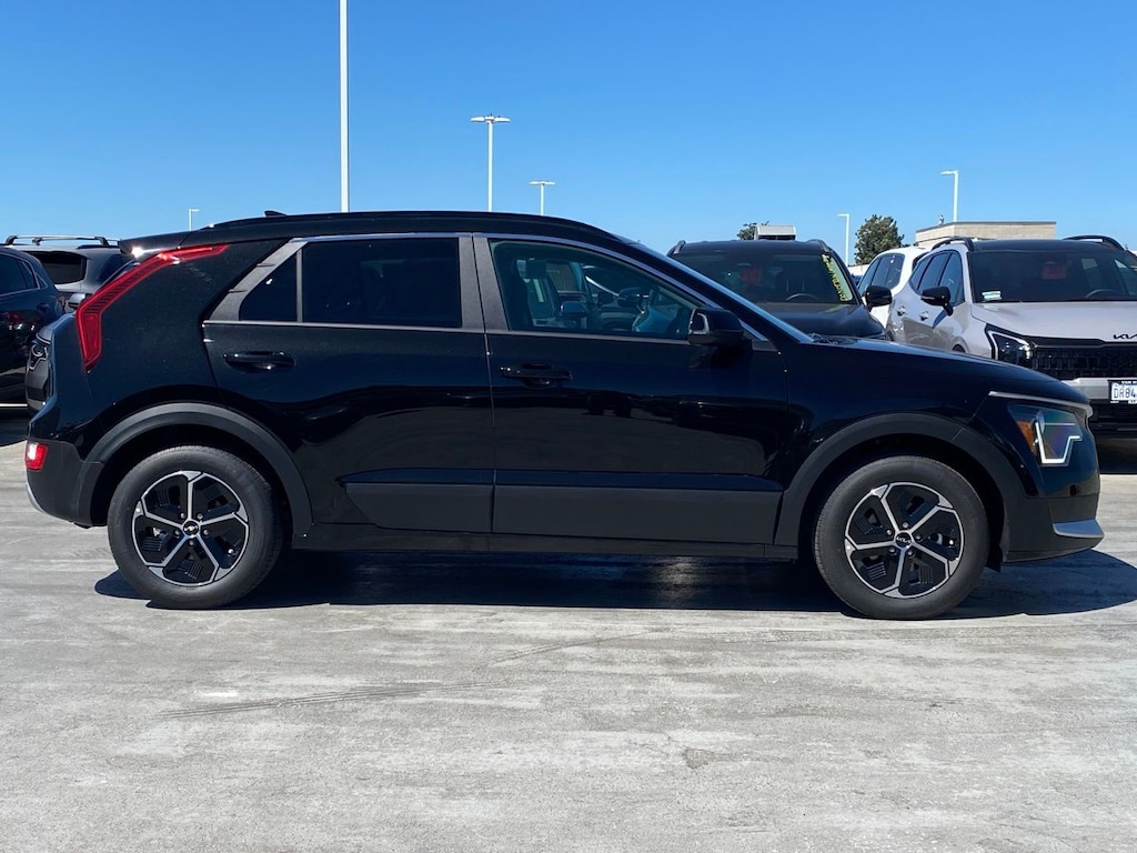 New 2026 Kia Niro EX SUV