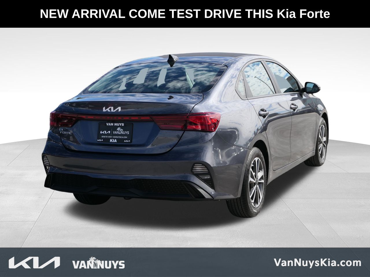 2023 Kia Forte LXS photo 3