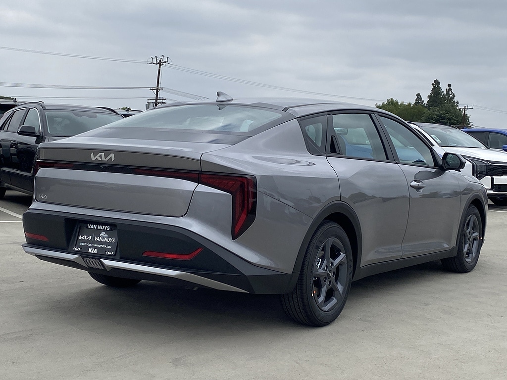 New 2026 Kia K4 LXS