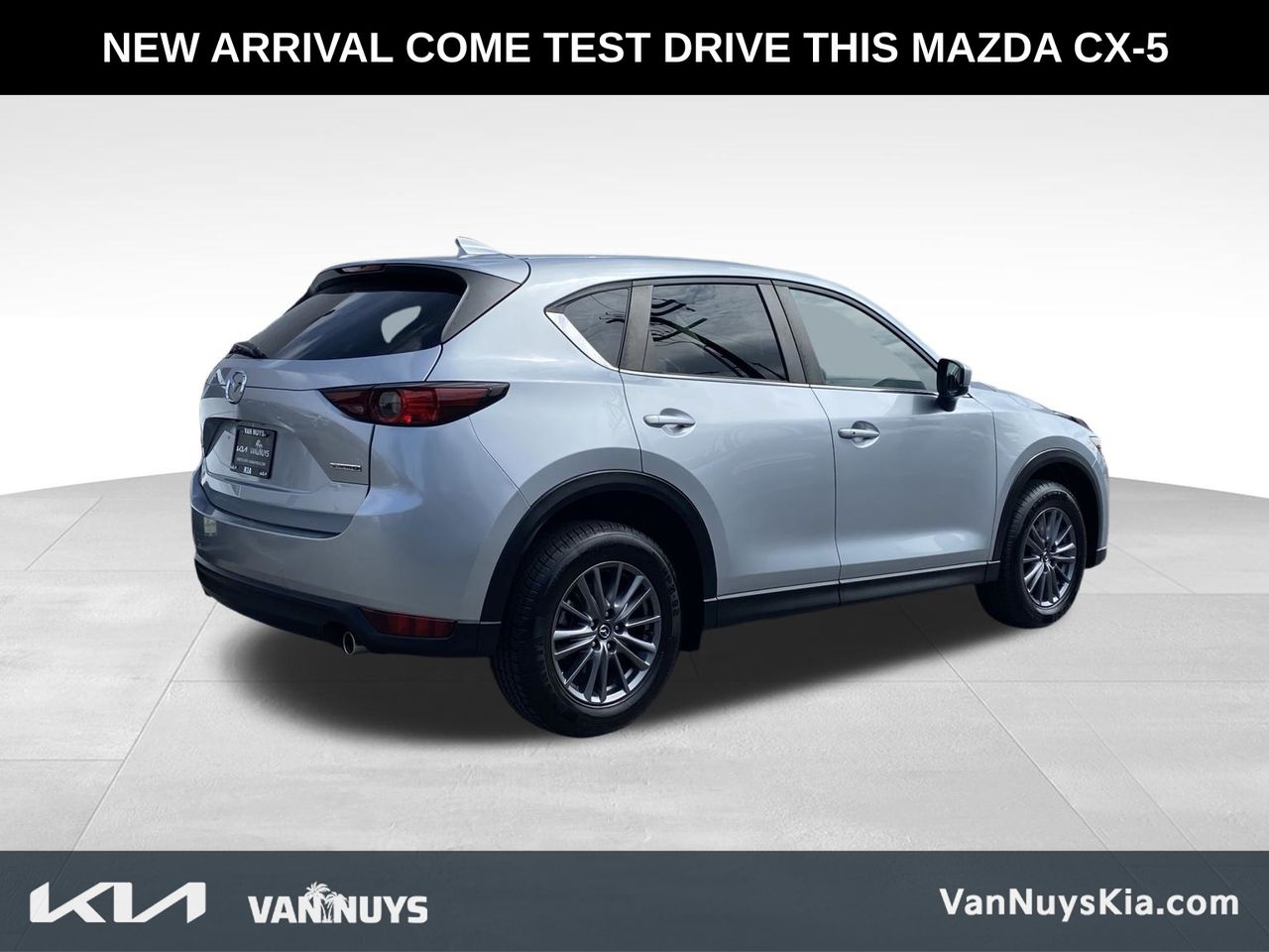 2021 Mazda CX-5 Touring photo 2