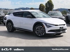 2025 Kia EV6 Light SUV