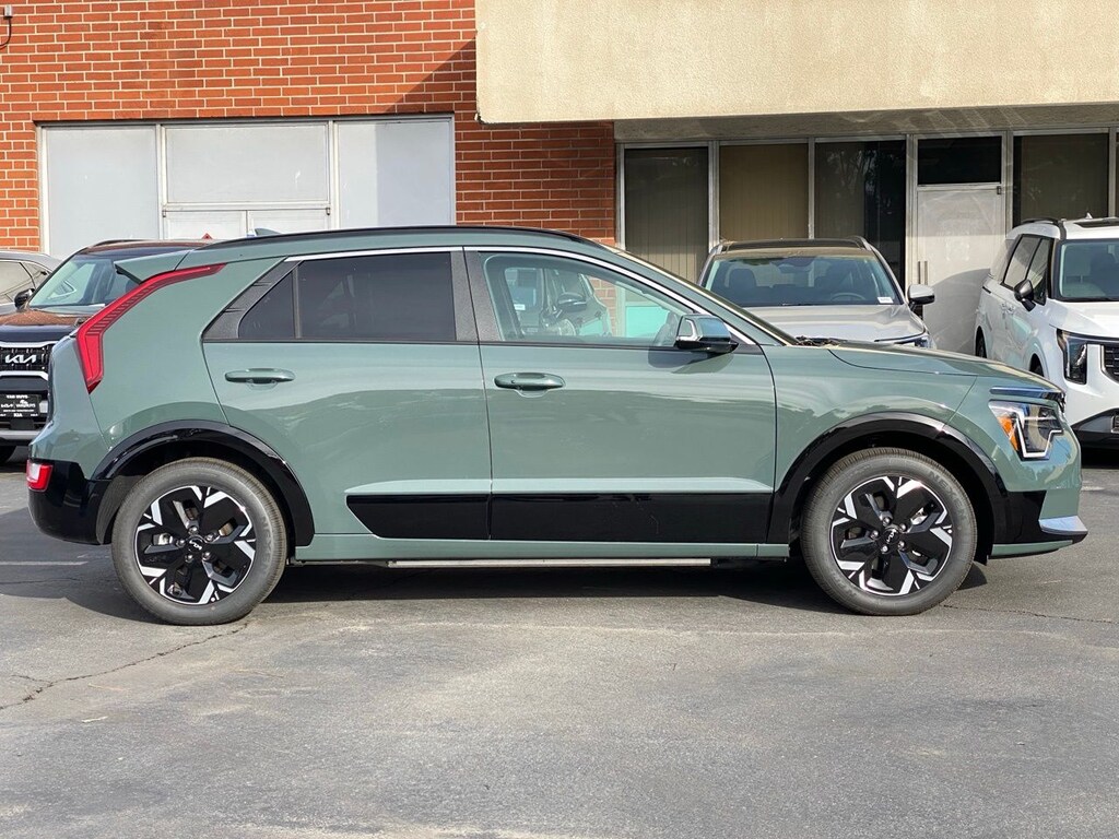 New 2025 Kia Niro EV Wind SUV