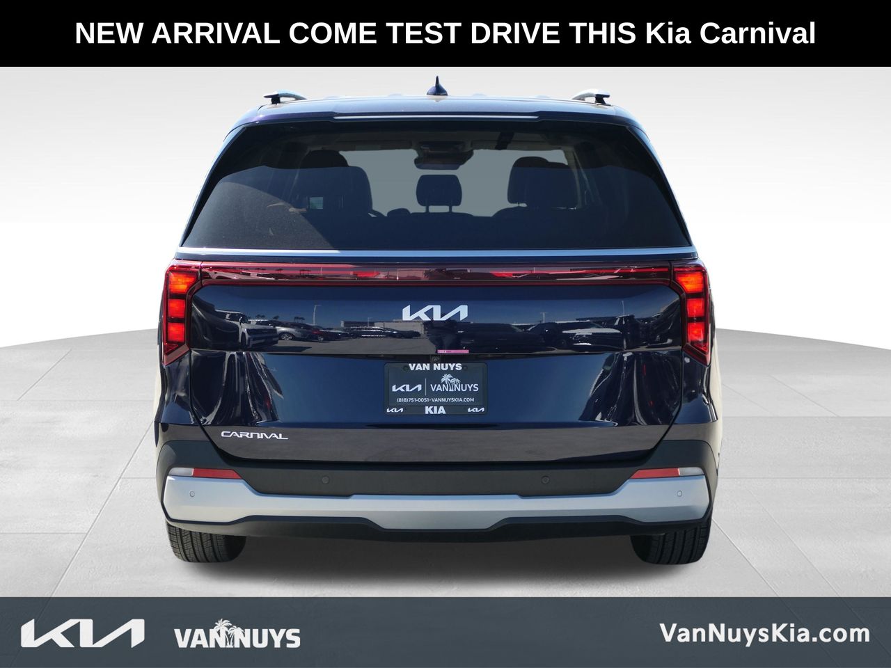 2025 Kia Carnival EX photo 4