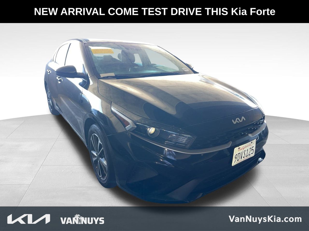 2023 Kia Forte LXS photo 3